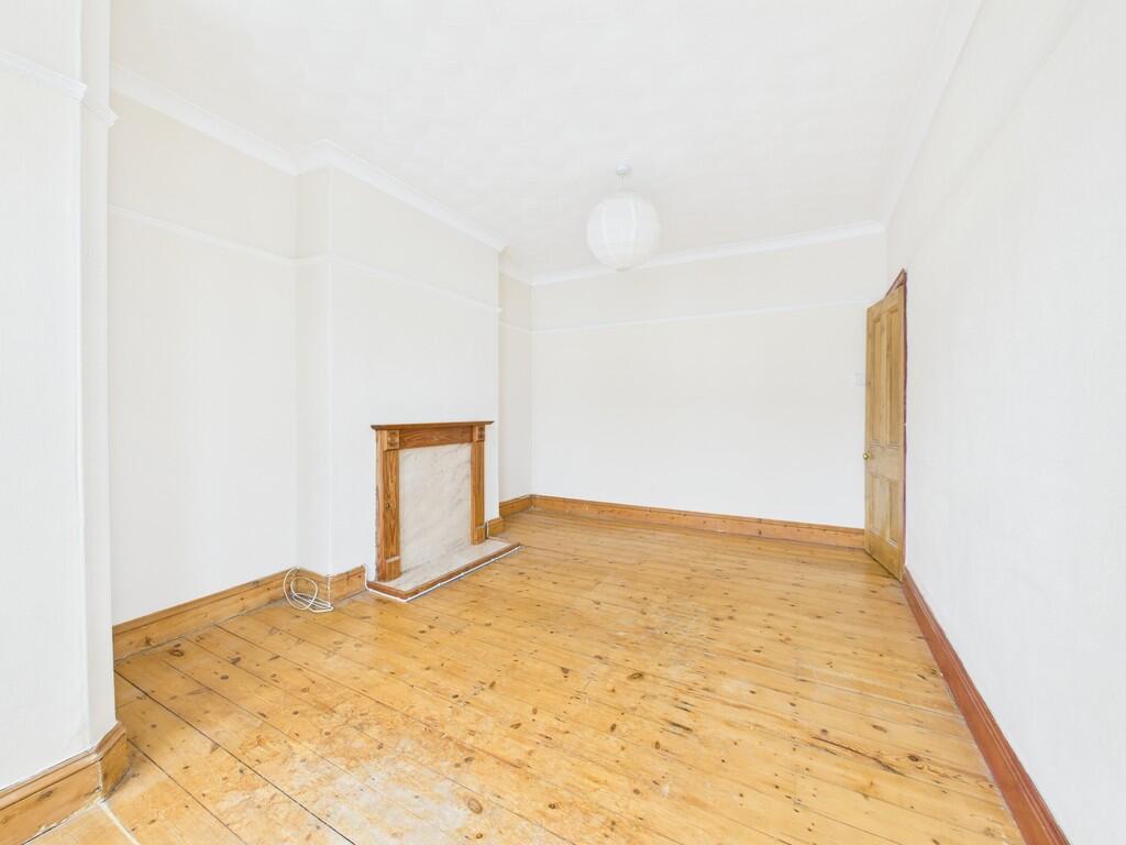 CAM03974G0-PR0223...