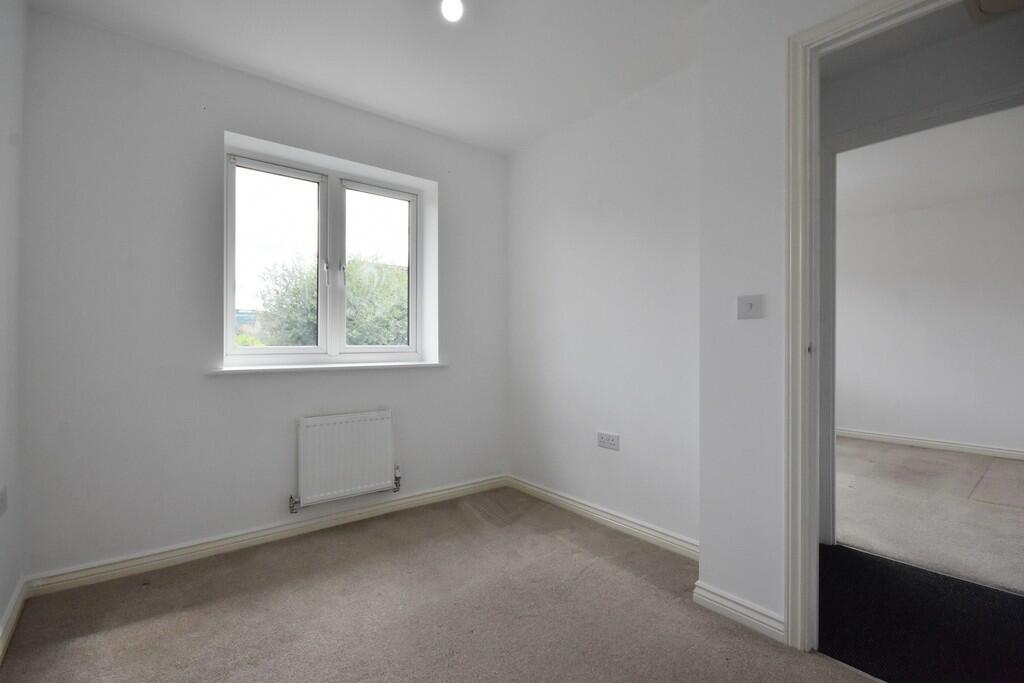 Bedroom 3-min