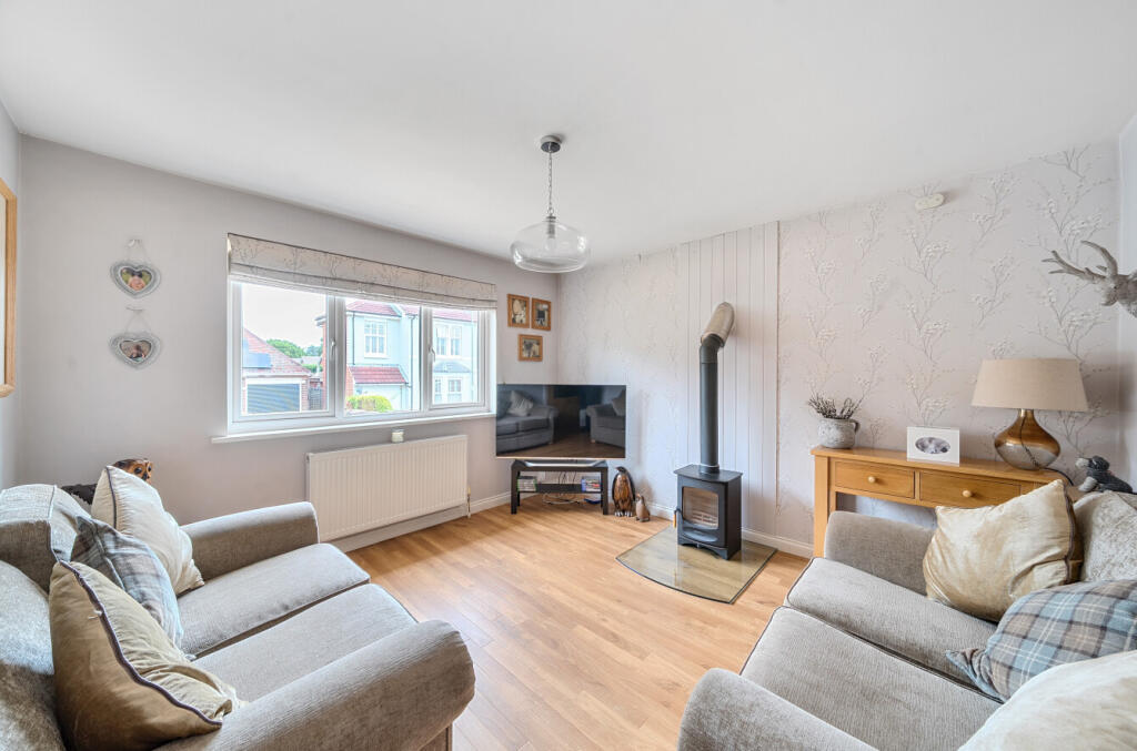 1334866-10-689474...