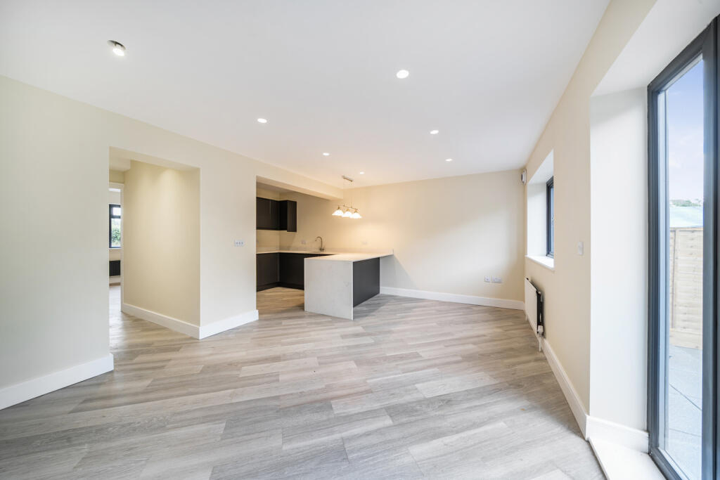 1347178-1-68b7292...