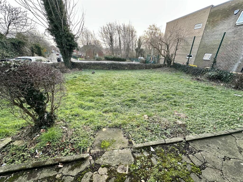 Staincliffe School House 1.jpg