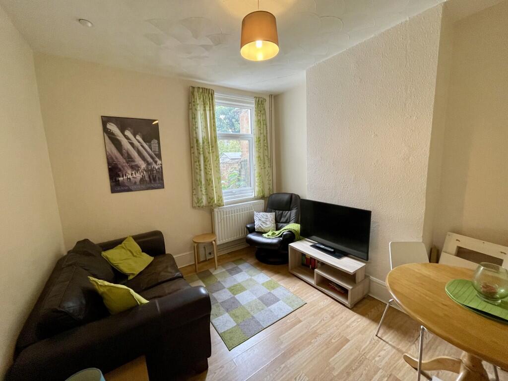 6  Medium  T202507031522.jpeg