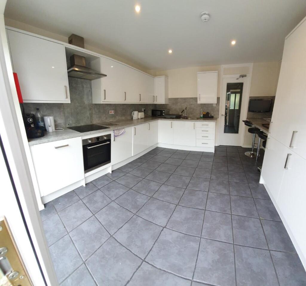 Communal Kitchen