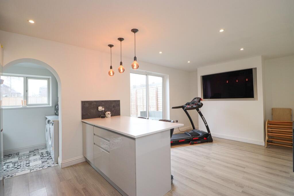 Kitchen/Utility