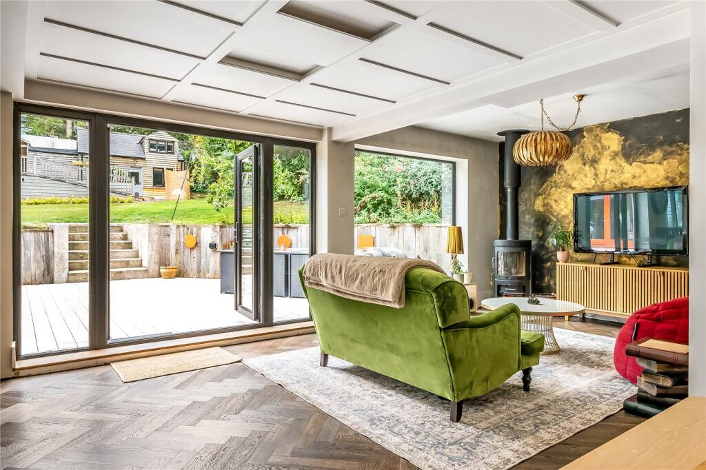 Sitting Room Area