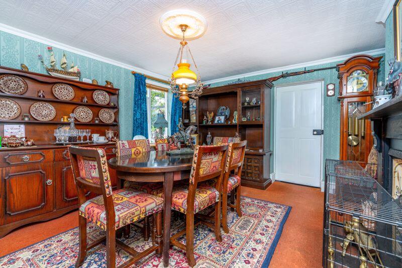 Clements Farm House - Dining Room 