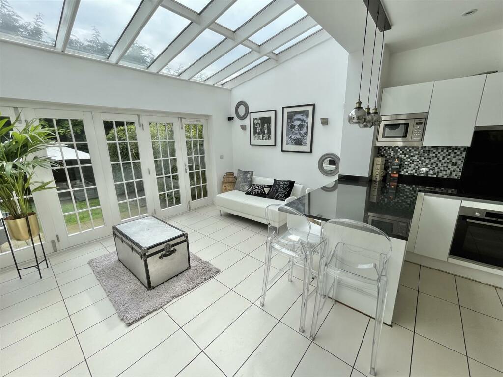 Open Plan Living Dining Kitchen Aspect 7.jpg