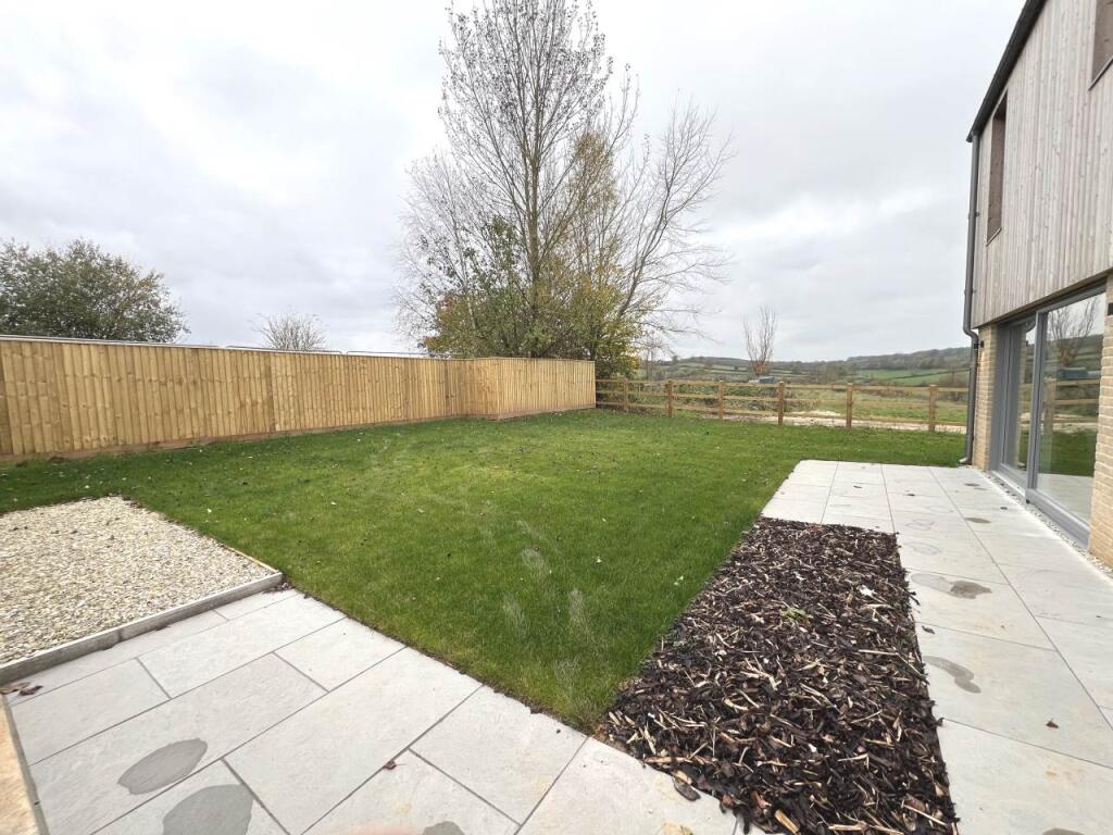 GARDEN 1
