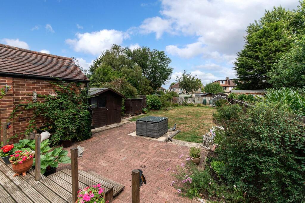 ELMWOOD DRIVE (3).jpg