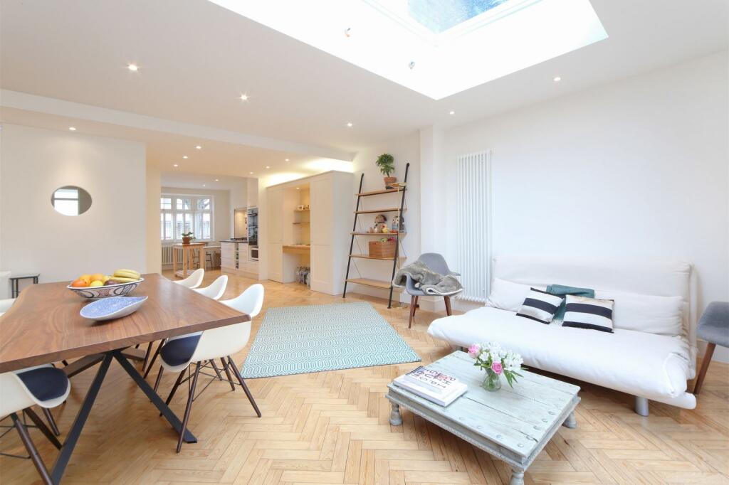 Reception Room alt v