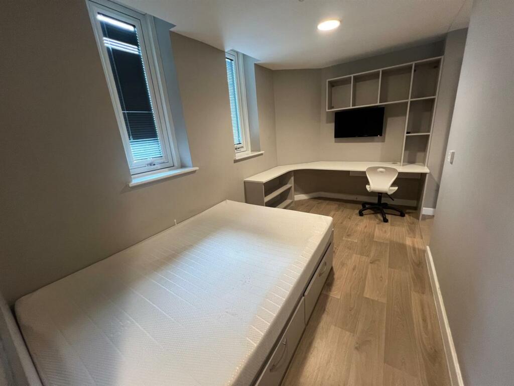 115 PREMIUM STUDIO 6.jpeg