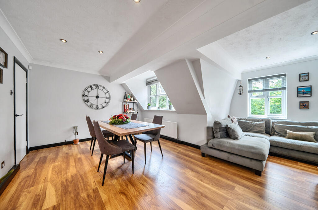 1326797-11-687e2d...