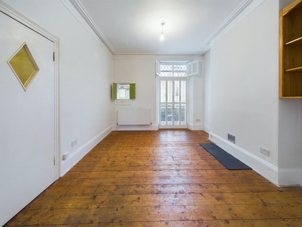 CAM02089G0-PR0387...