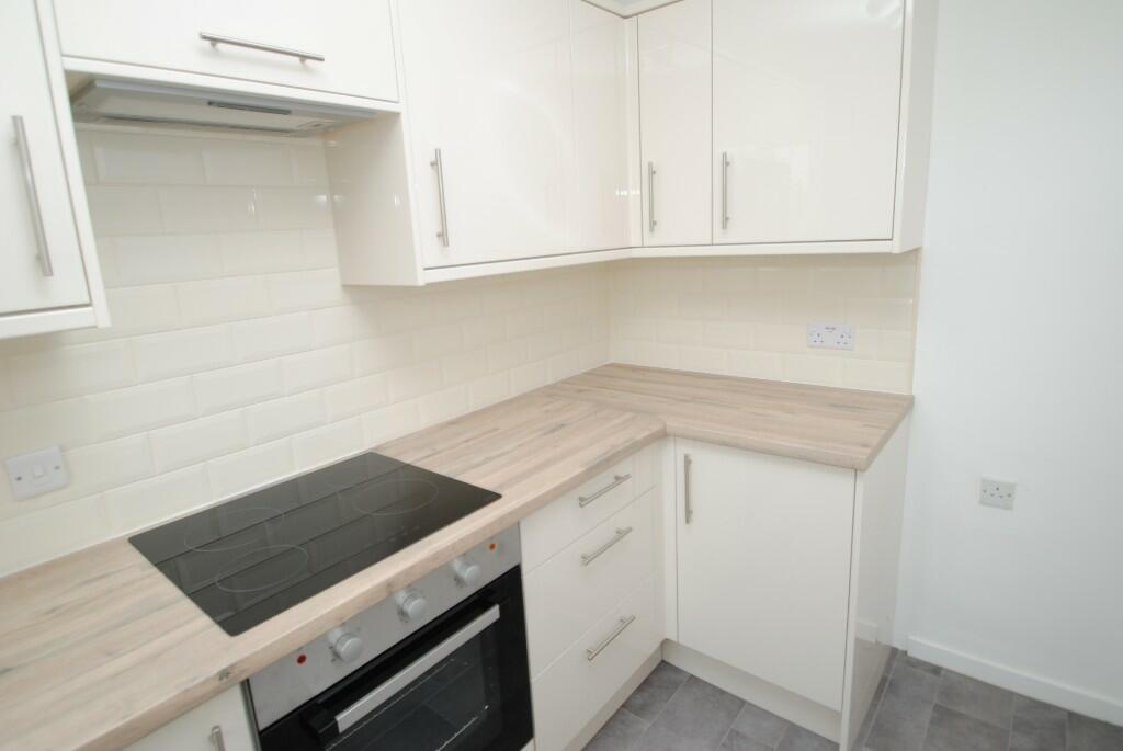 Lashley Gardens, Oakwood, Derby, Derbyshire, DE21