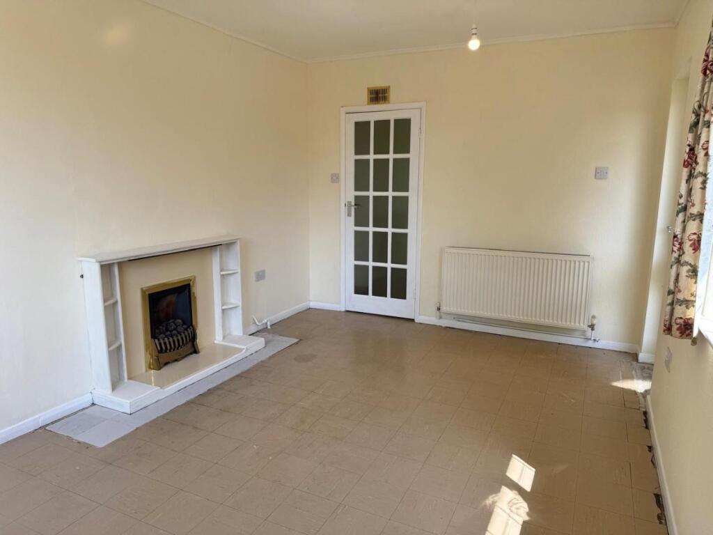 12 delta way living room.jpg