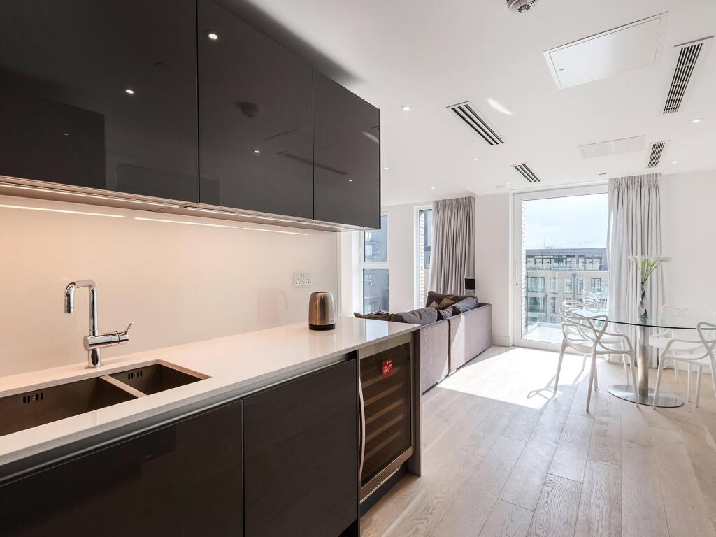 Westbourne Apt