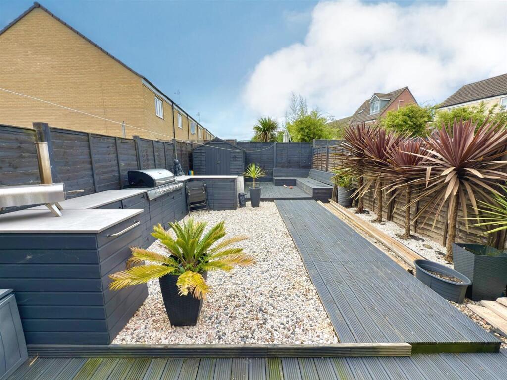 GARDEN.jpg