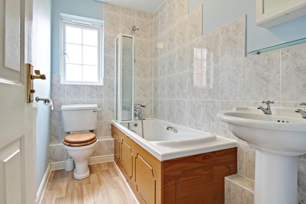 bh78awqa2_359855_560201961817922752