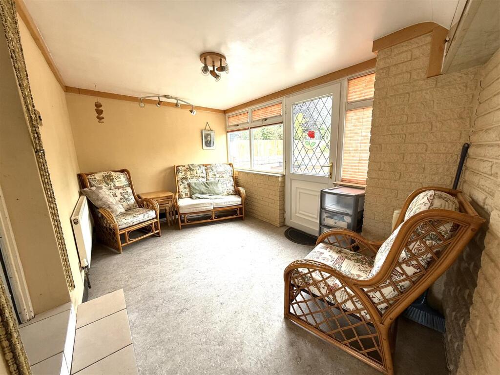 43 uttox lean to.jpeg