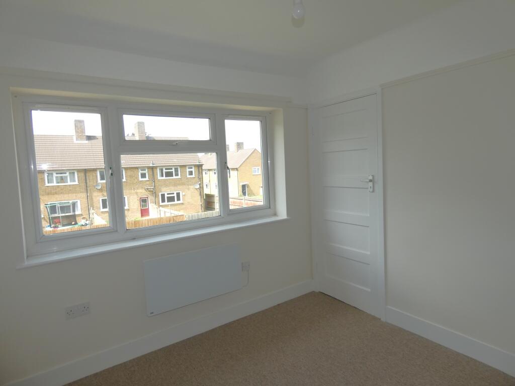 Pic 6 Bed Two.JPG