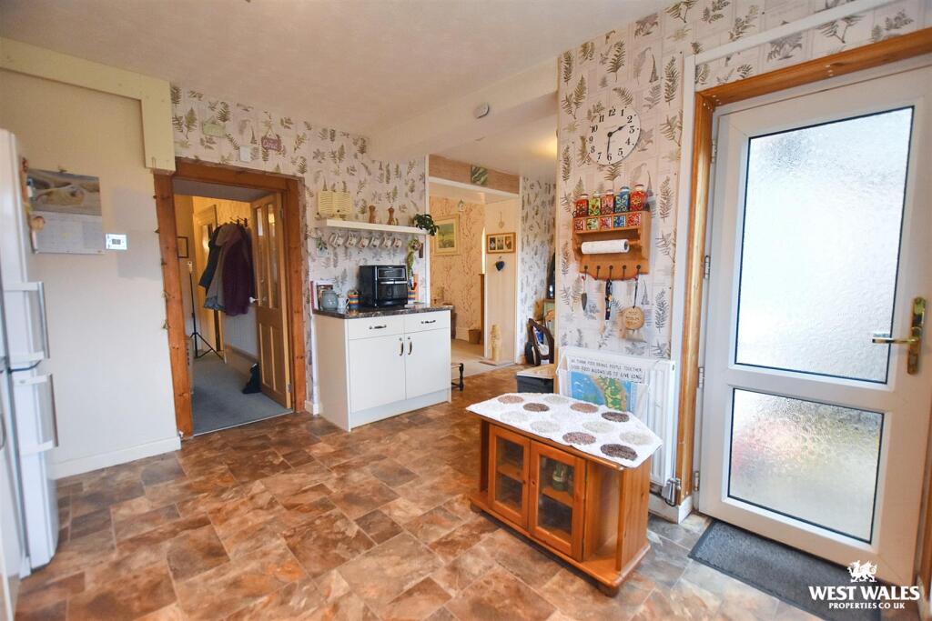 8 - 2025-11-10T131033.021.jpg