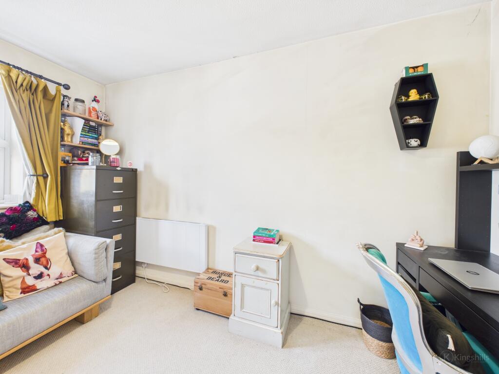 CAM02119G0-PR0465-STILL007