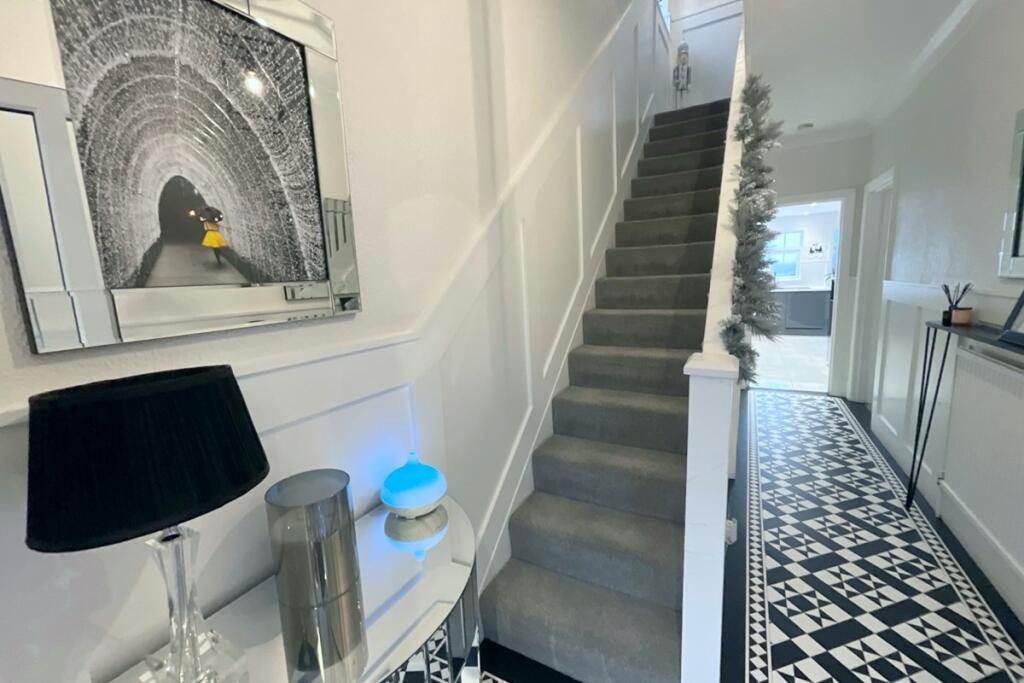 entrance hallway 