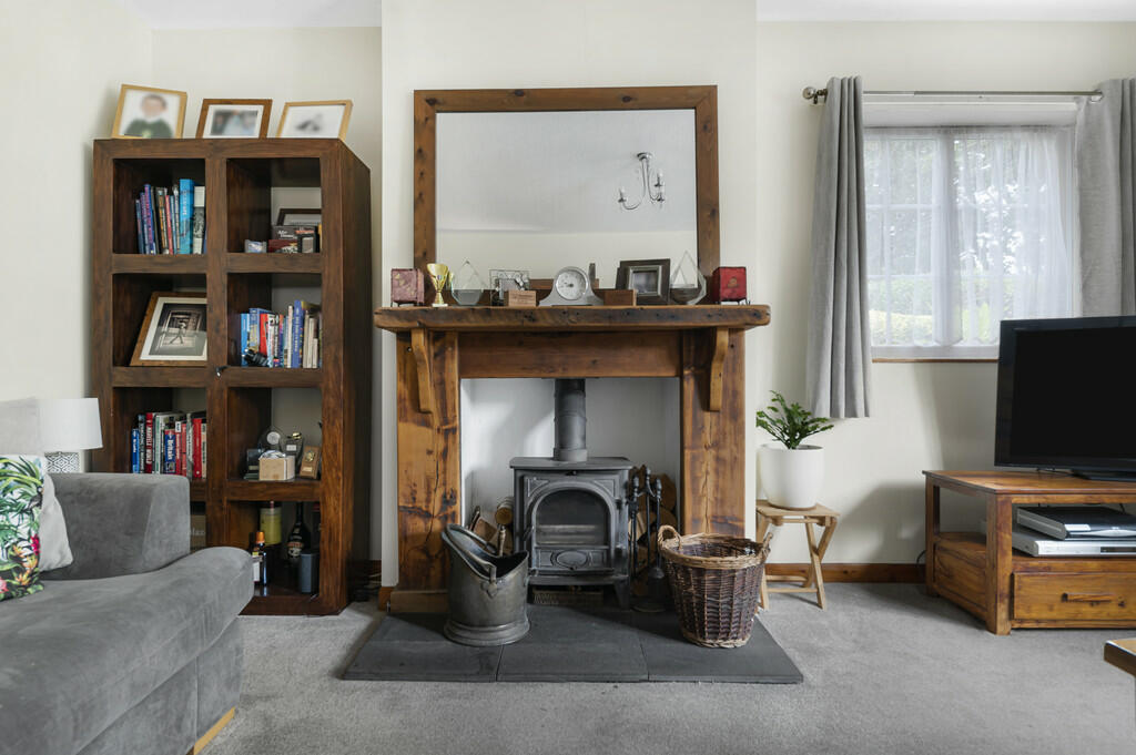 Lounge Fireplace