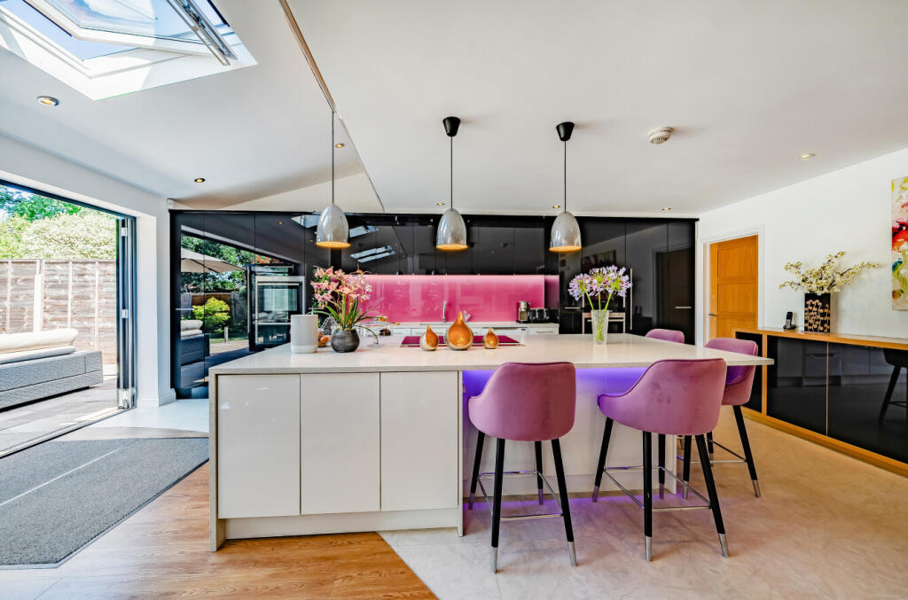 1341163-18-689f33...