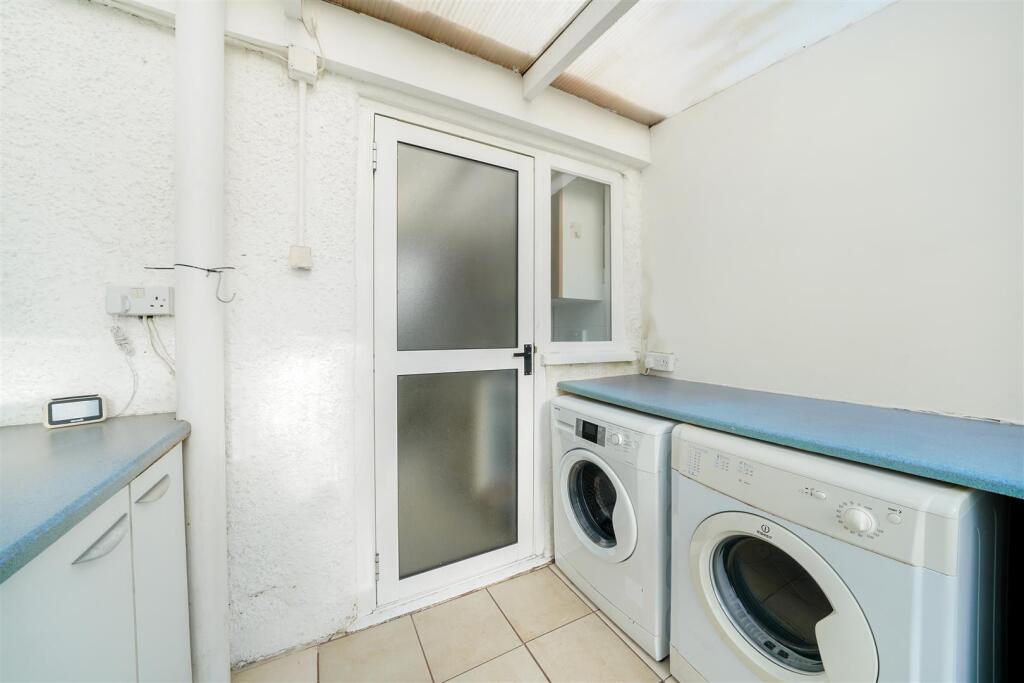 1 Tonfield Road - rAnfi6fJGYXsoti21FdY.jpg