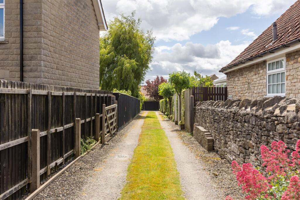 Haydon Croft External-20.jpg