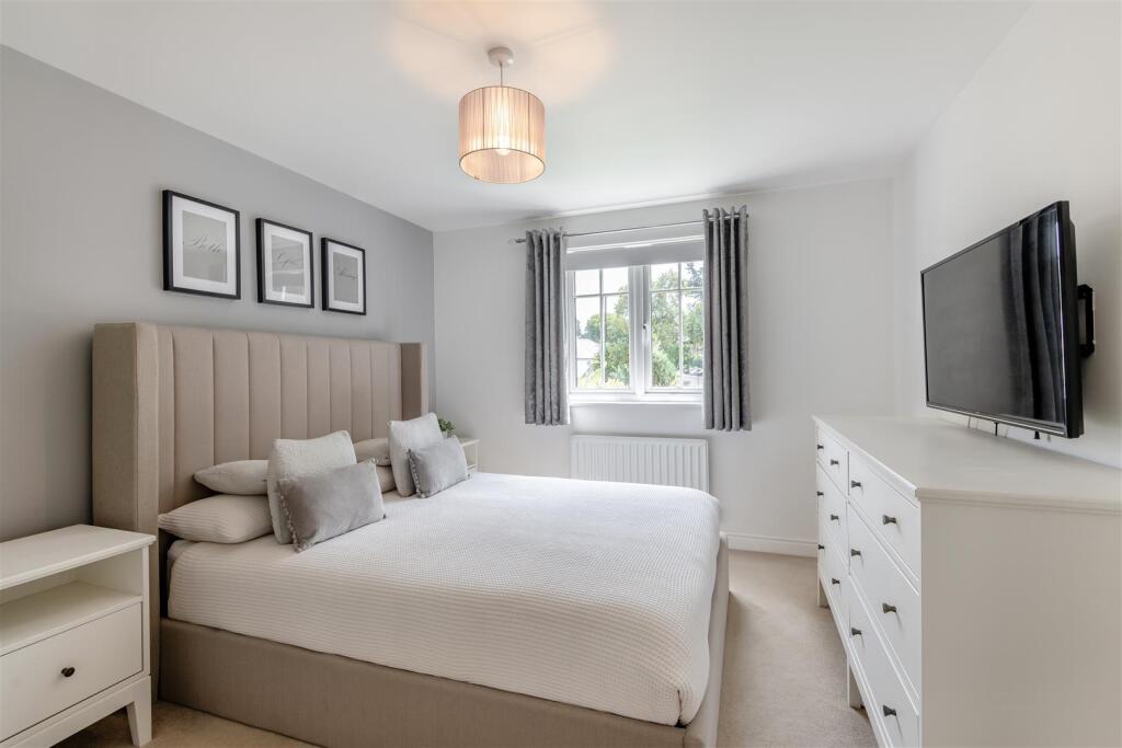 8659086-interior01.jpg