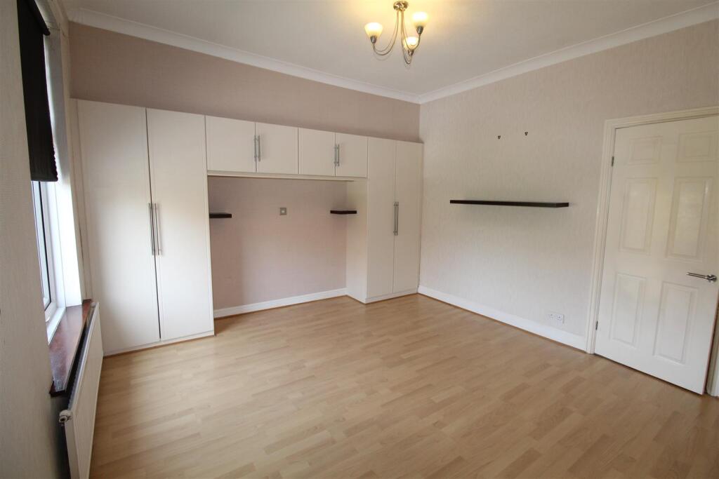 Main bedroom 2