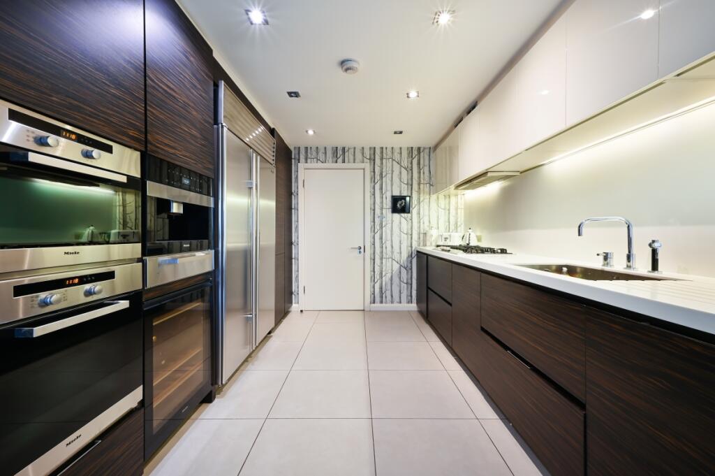 WATERSIDE POINT, ...