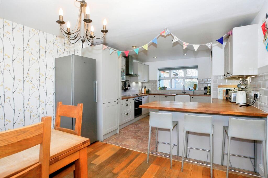 Kitchen / Diner