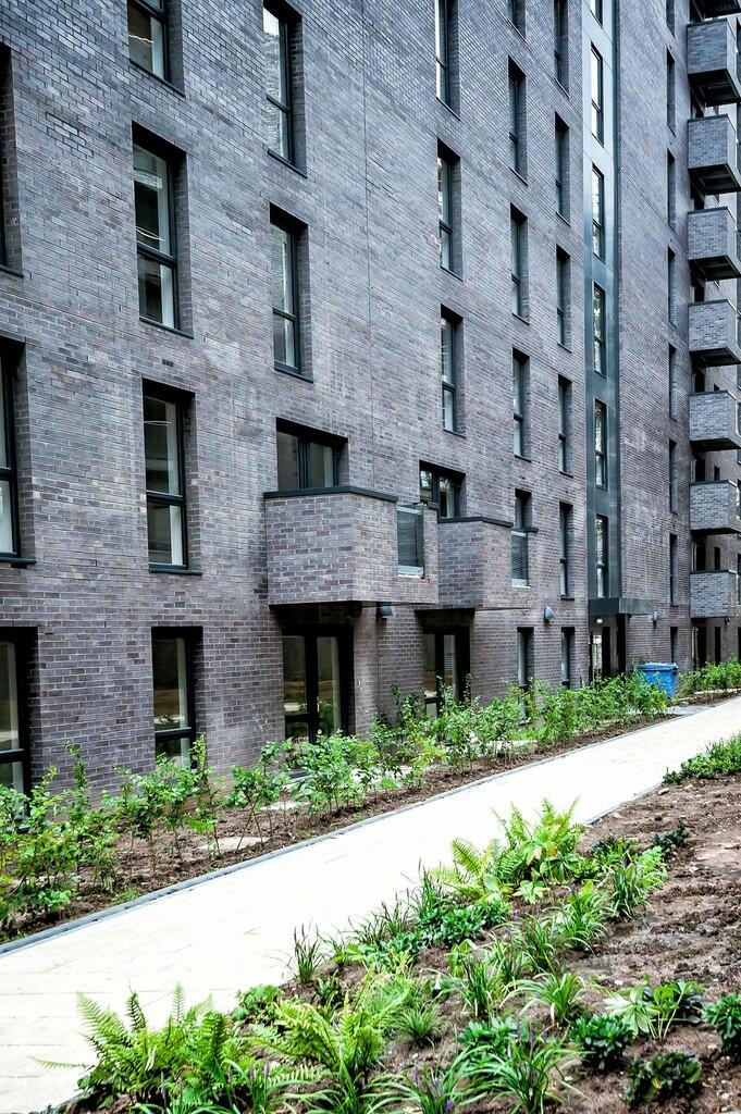 X1ThePlazaExterna...