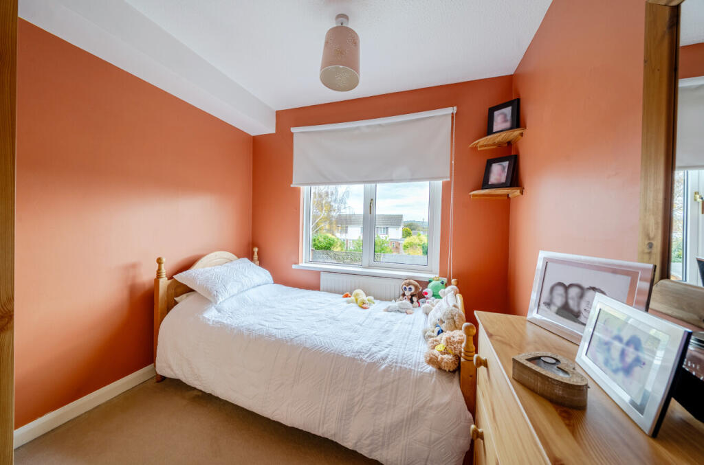 1372489-13-68f8e3...