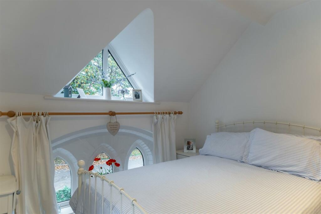 Church House-033.jpg