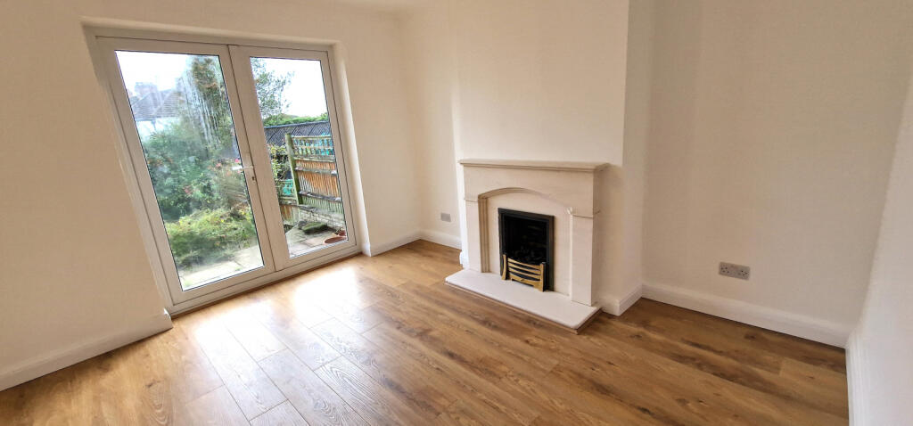 REAR RECEPTION