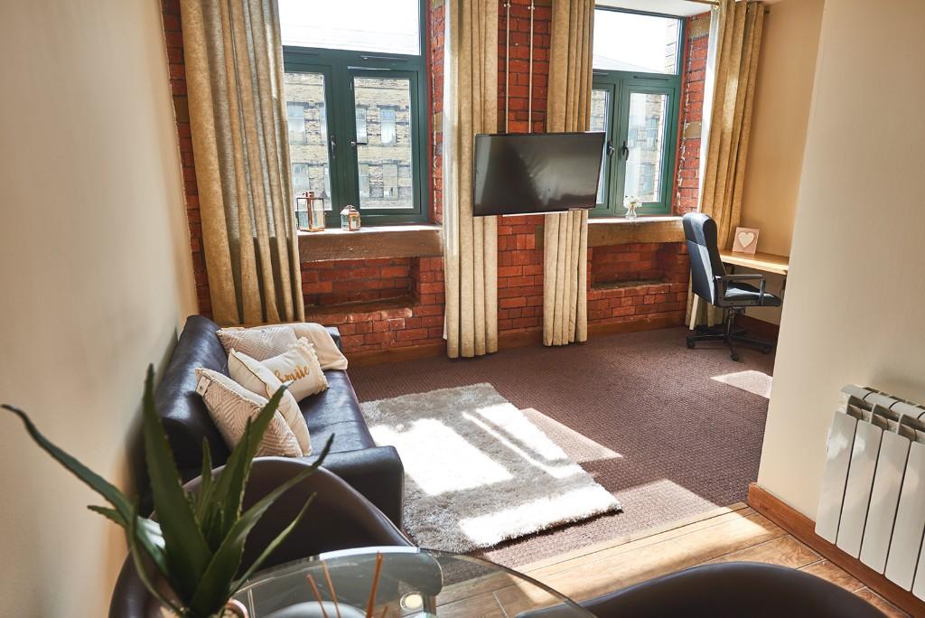 LIVINGROOM