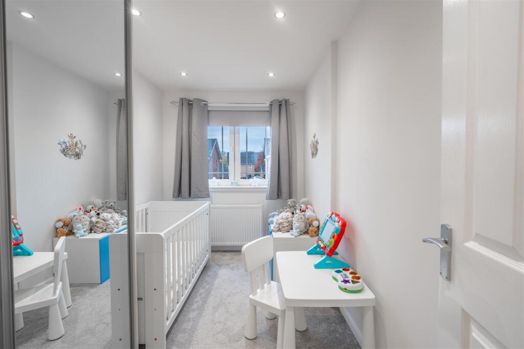 bedroom.three.jpg