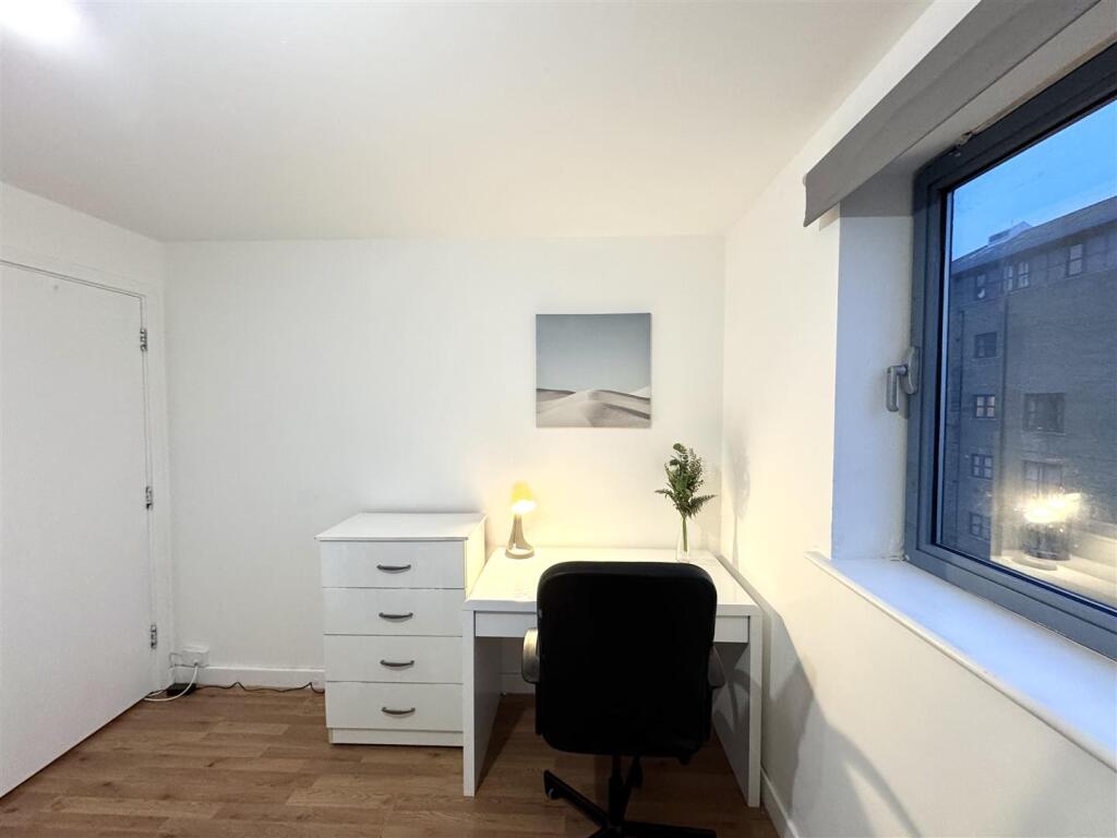 Room 4