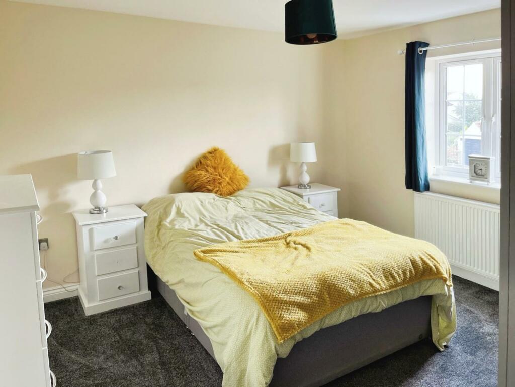 ec0a5146-bedroom...jpg