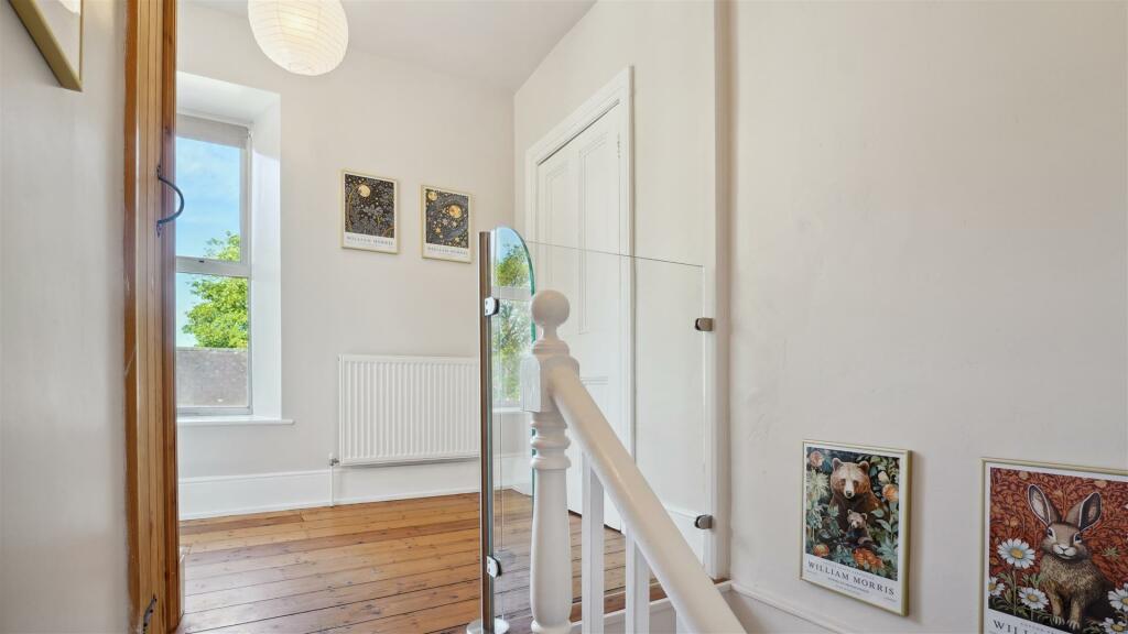 REAR LANDING