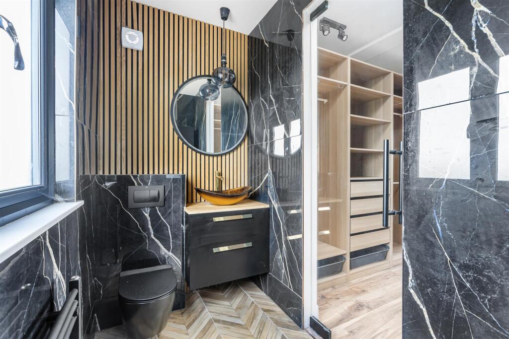 En-suite Shower Room