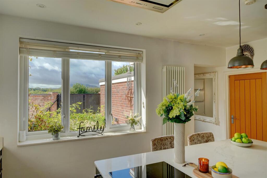 Glebe Lodge (24).jpg