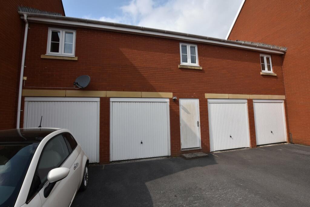 Garage &amp; Parking