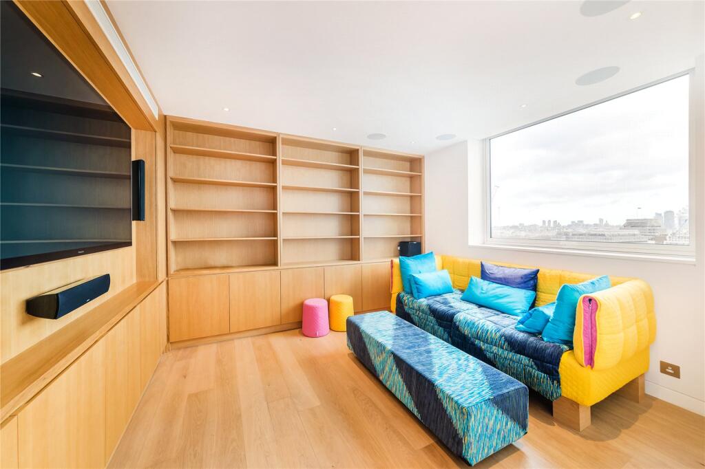 Bedroom/Study