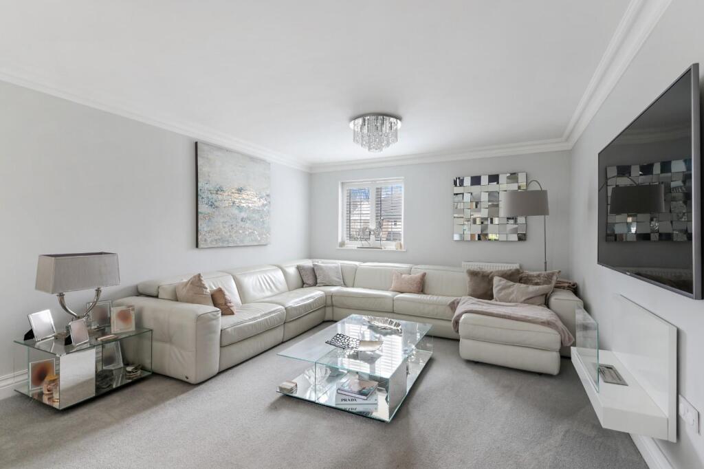 ACORN CLOSE (10).jpg