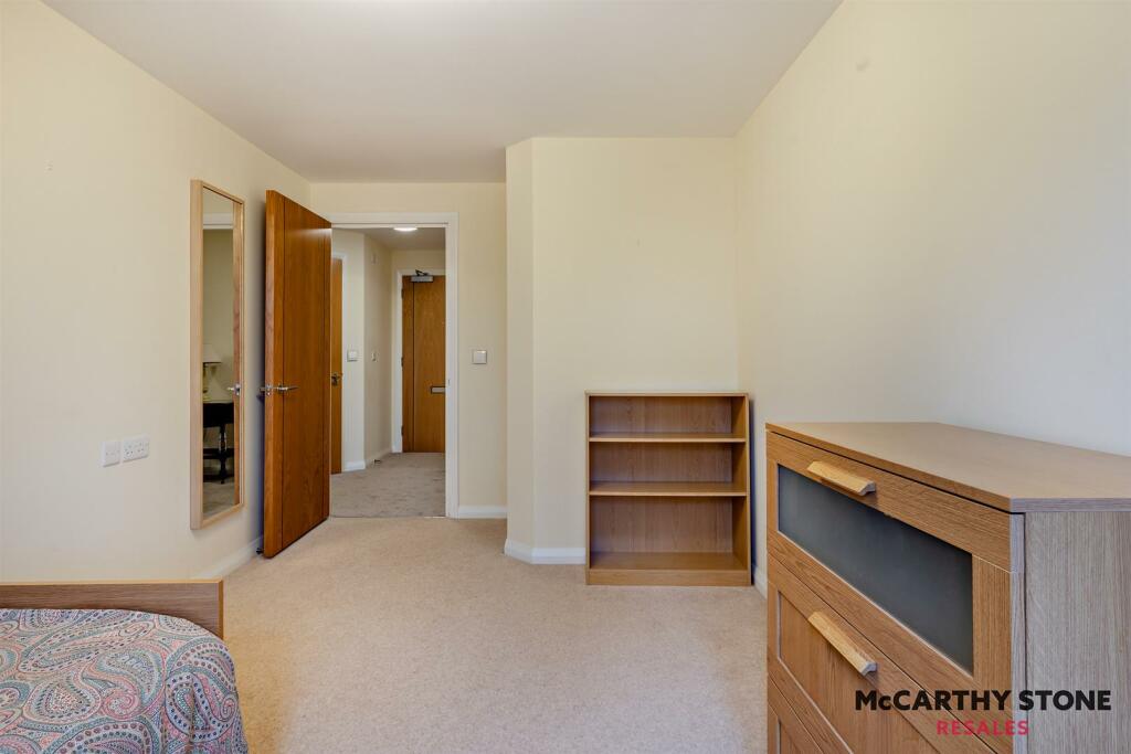 8590760-interior07-800.jpg